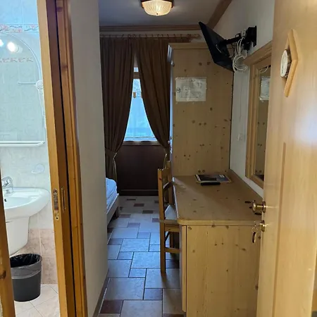 Otel 2000