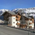 2000 Hotel 3*